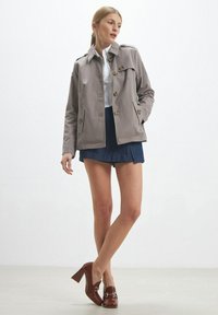 Calliope Giacca leggera - marrone