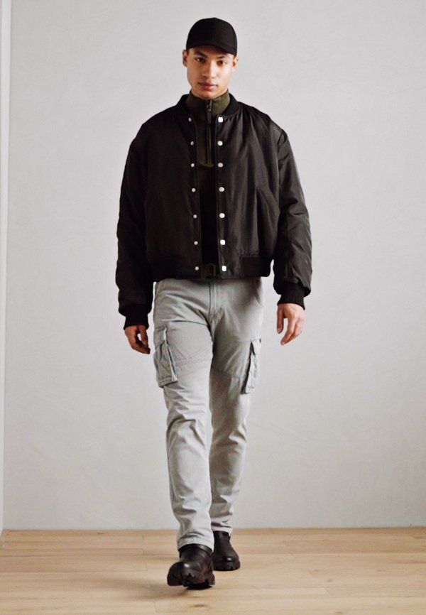 WILLIAM - Cargo trousers3