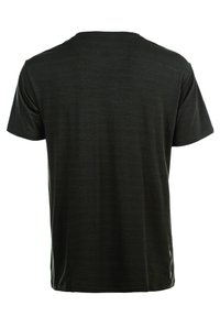 Mörkgrön t-shirt med kort ärm, tillverkad av mjukt tyg, med rund halsringning och en slät yta med subtil melerad struktur.