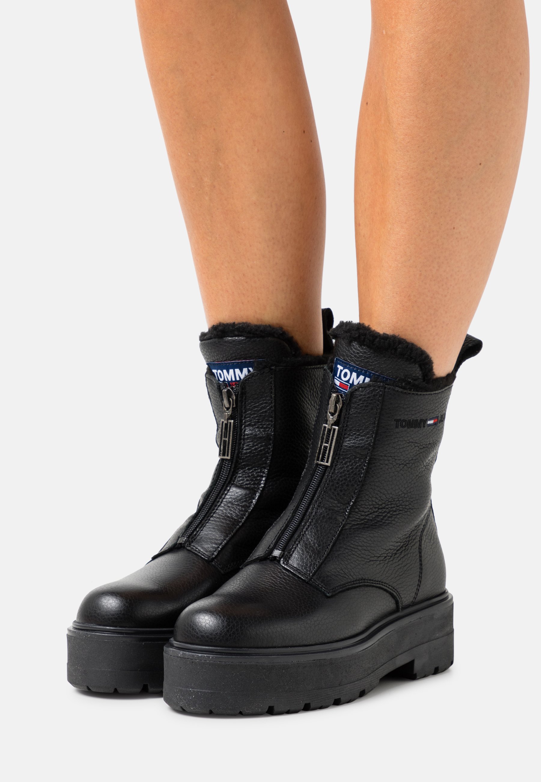 tommy jeans visible warmlined flat boot