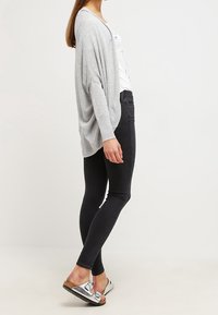 TOM TAILOR DENIM Strickjacke - mottled grey