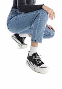 Refresh Zapatillas - black