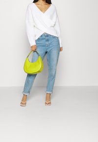 Even&Odd Stickad tröja - off-white