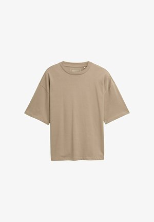 Šviesiai rudas trumparankovis marškinėliai su laisvu pjaustymu, apvaliu iškirpimu ir glotnia tekstūra. Nėra matomų raštų ar aksesuarų detalių.