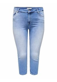 Jeans recortados de mezclilla azul claro con un diseño de pierna recta, que cuentan con bolsillos frontales, un cierre de botón y un ligero detalle de desgaste.