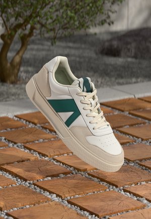 Sneakers - teal