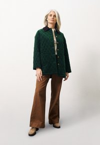 FRNCH LAIA - Halflange jas - vert foret