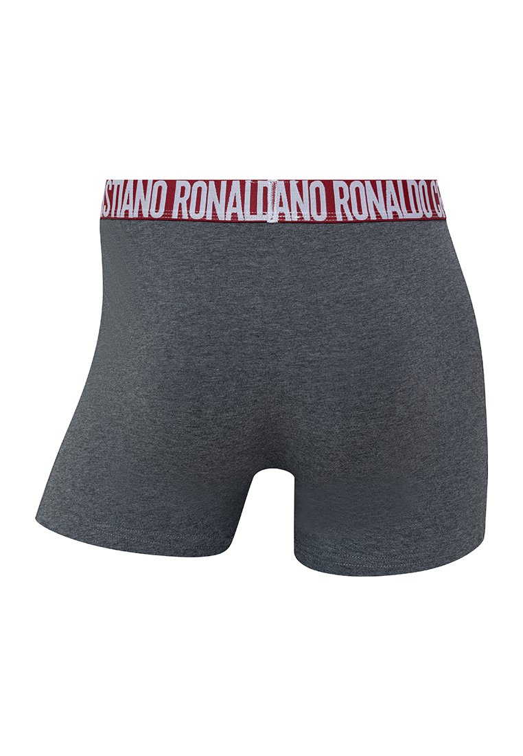 Boxers grises de algodón con una cinturilla elástica roja y blanca que presenta el texto "CRISTIANO RONALDO." Textura suave y diseño ajustado.