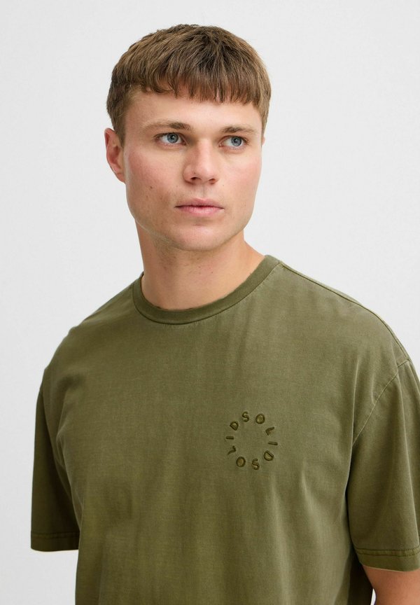 SDMARKELL - Basic T-shirt - olive drab2