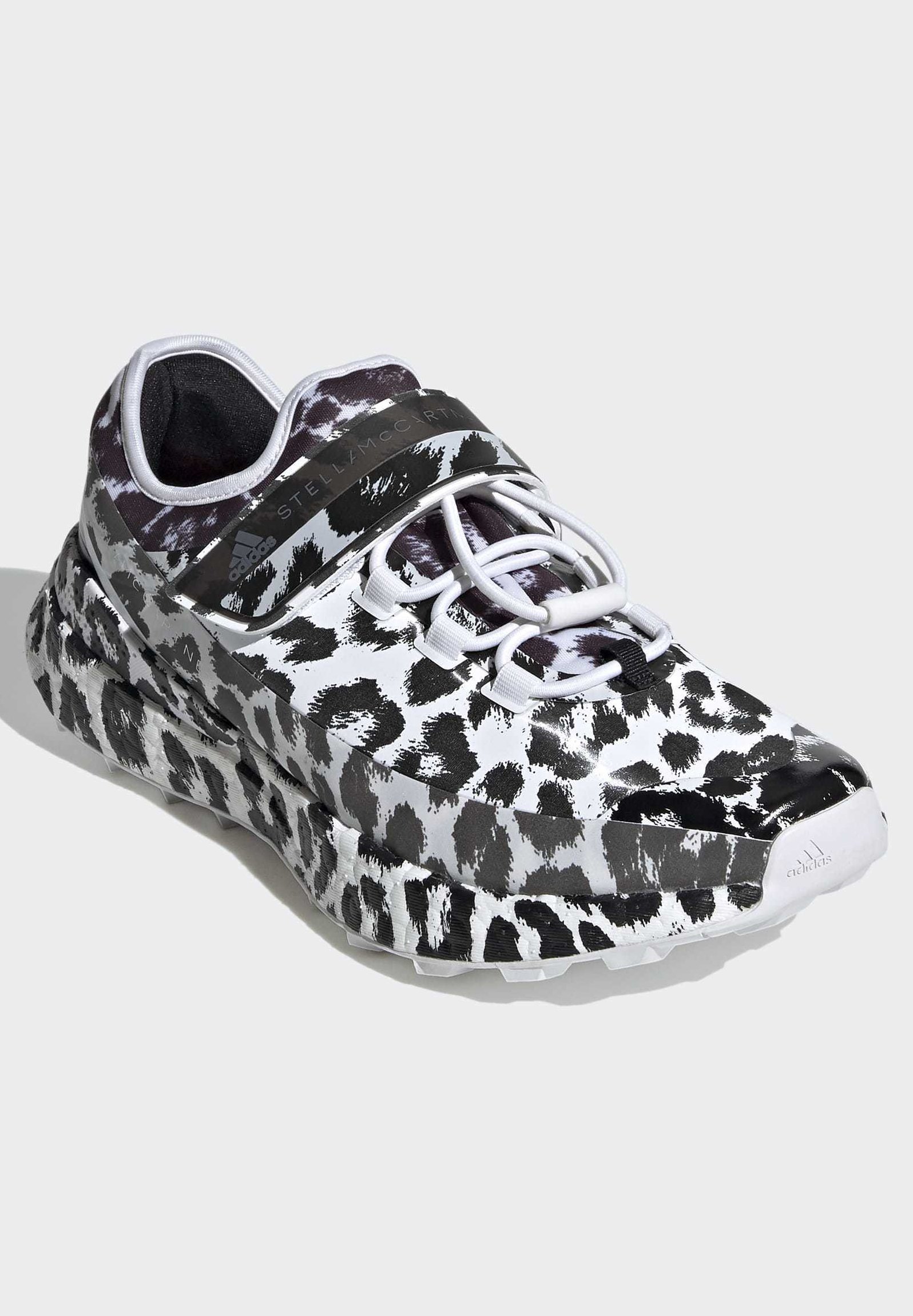 Adidas By Stella Mccartney Adidas By Stella Mccartney Outdoor Boost Shoe Laufschuh Trail White Weiss Zalando De