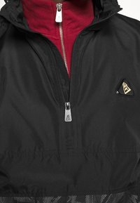 New Era Windbreakers - black