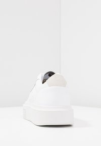 adidas Originals Sneakers - white