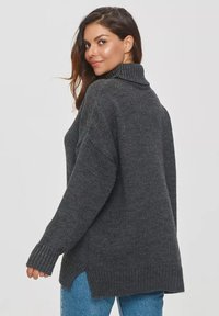 Makadamia - Sweter