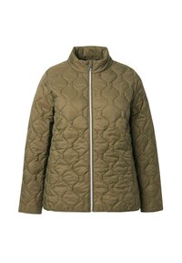 Olijfgroene gewatteerde jas met volledige rits aan de voorkant en staande kraag, met een geometrisch stikpatroon en lange mouwen.