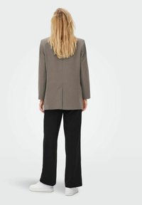 ONLY ONLLANA - Kort kappa / rock - dark brown