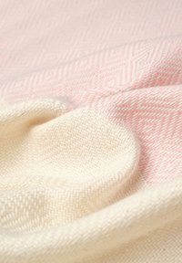 MAЯSIKØH ISOLA DI DINO - Strandhanddoek - pink