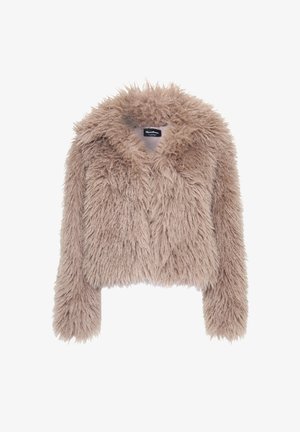 Faux-Fur-gekürzte Jacke in hellem Beige mit flauschiger Textur, breitem Kragen und langen Ärmeln. Etikett im Kragen sichtbar.
