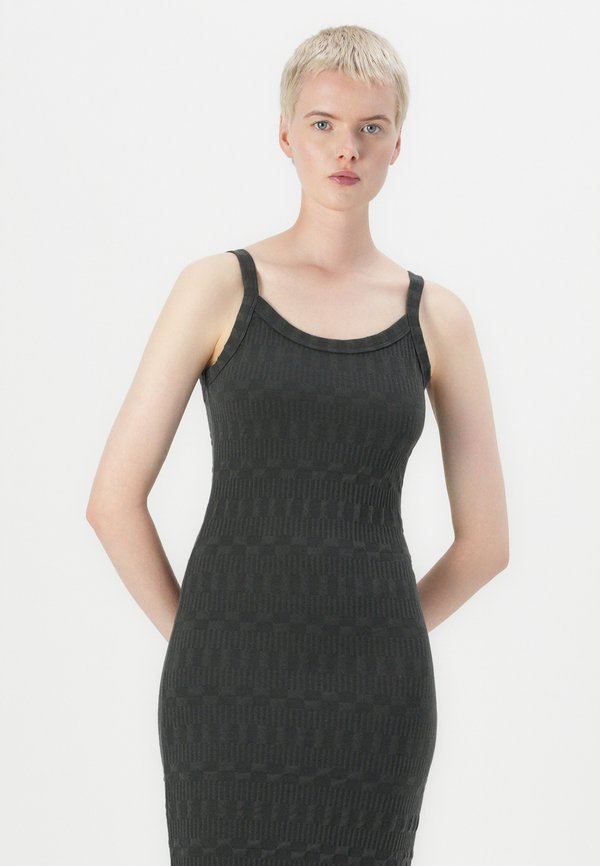 SUGAR SAND MAXI GEO - Jersey dress - phantom2