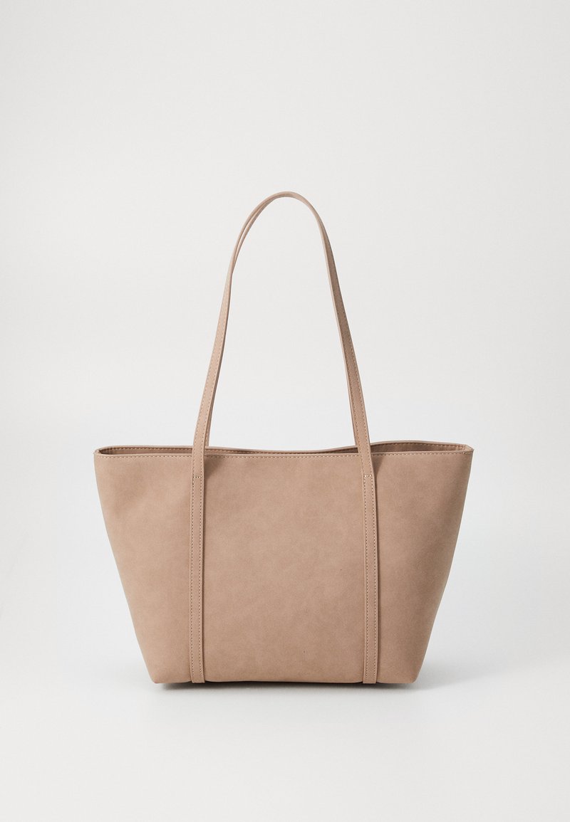 Beige Kunstleder-Shopper mit zwei langen Griffen, strukturiertem Design und offener Oberseite. Glatte Textur und minimales Nähen für ein schickes Aussehen.