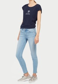 TOM TAILOR T-shirt med print - dark blue