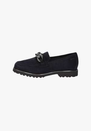 Mocassins en daim bleu marine avec un accent en chaîne argentée, dessus texturé et semelle en caoutchouc noir épaisse. Design classique avec des détails subtils.