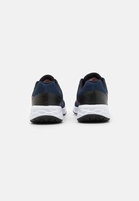 Nike Performance REVOLUTION UNISEX granatowy