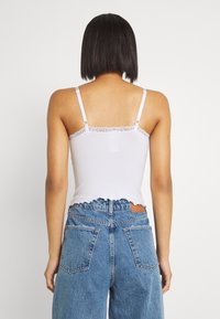 BDG Urban Outfitters CROSS CAMI - Top - white