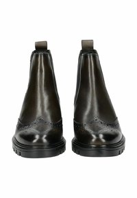 Botas de tobillo de cuero negro con detalles de brogue, lados elásticos y lengüetas; acabado suave y suelas de goma duraderas.