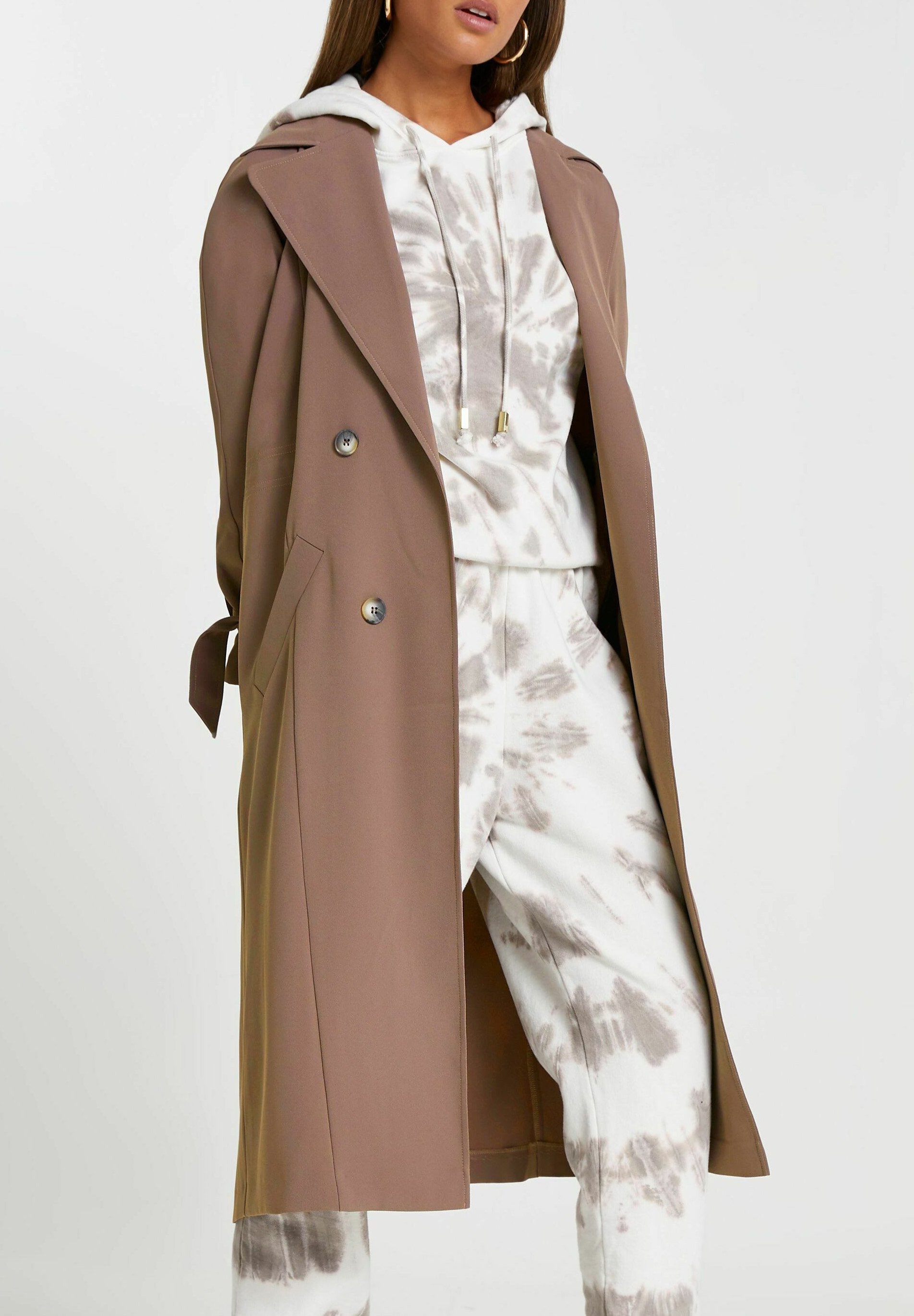 Abrigos River Island | Abrigo Corto Brown Mujer » ANIMAGRAM