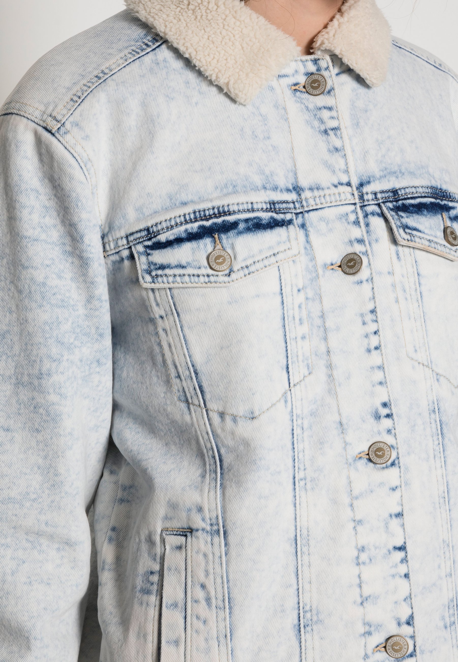 Hollister Co. SHERPA LINED BOYFRIEND 