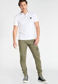 Le Temps Des Cerises Poloshirt - blanc