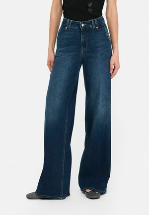LIU JO HIGH-RISE - Flared Jeans - blue denim