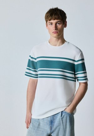 Next, REGULAR FIT - SMART BLOCK T-SHIRT . - Trükipildiga T-särk - green