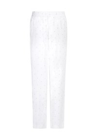 Witte pyjamabroek met een subtiel blauw hartpatroon. Heeft een elastische tailleband en een recht model van lichtgewicht stof.