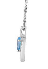 Srebrny wisiorek z prostokątnym niebieskim kamieniem, z polerowanego metalu, o eleganckim designie i cienkim łańcuszku do zawieszenia.