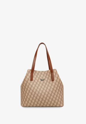 Beige gewebte Tragetasche mit braunen Ledergriffen. Verfügt über ein geometrisches Muster und ein dezentes Logo auf der Vorderseite. Rechteckige Form, robustes Design.
