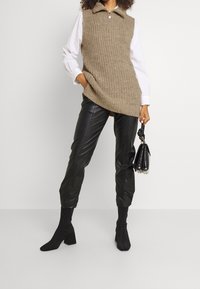 b.young Strickpullover - grey
