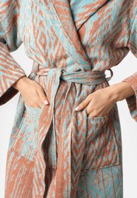 MAЯSIKØH Župan - caramel