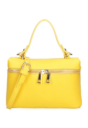 Geel leren handtas met bovenhandvat, verstelbare schouderriem en zilveren dubbele ritssluiting aan de bovenkant.