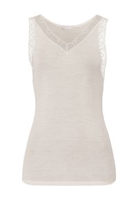 Top in beige chiaro realizzato in tessuto a coste con bordi in pizzo sulle spalle e scollatura a V. Tessuto liscio con dettagli sottili.