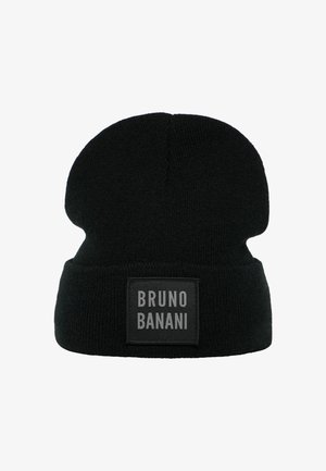 Zwarte gebreide beanie met een opgevouwen manchet. Bevat een rechthoekig grijs label met de tekst "BRUNO BANANI" in een eenvoudig lettertype. Zachte textuur.