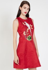 No seleccionado, rojo