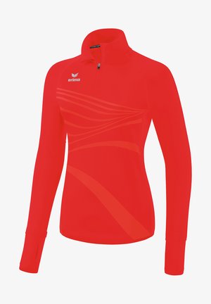 Roter Sport-Fleece mit Reißverschluss und langen Ärmeln, der dezente horizontale Streifen, einen hohen Kragen und Daumenlöcher in den Ärmelabschlüssen aufweist.
