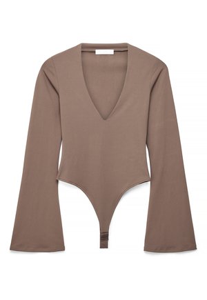Langærmet taupe bodysuit med dyb V-hals og tanga-stil bund, fremstillet af glat, elastisk stof.