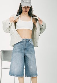 PULL&BEAR Kratke hlače iz džinsa - blue denim
