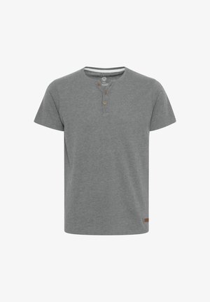 Gray short-sleeve t-shirt made of cotton, features a crew neckline with three wooden buttons, and an accent label at the hem.