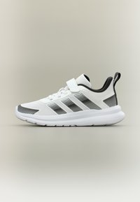 Δεν επιλέχθηκε, footwear white/core black