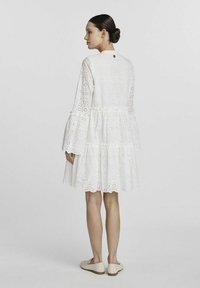 OCHNIK - Sukienka koszulowa