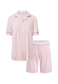 Completo pigiama a righe rosa e bianche con maniche corte e chiusura con bottoni, caratterizzato da linee accentate blu e pantaloni corti abbinati con elastico in vita.