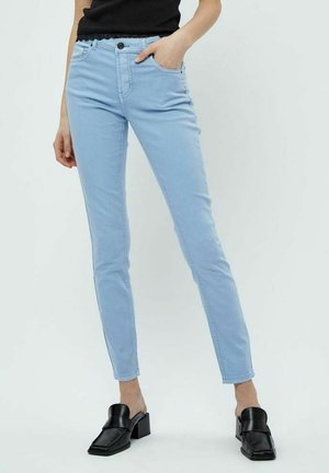 LOLA GARMENT DYE - Slimfit džínsy - serenity blue